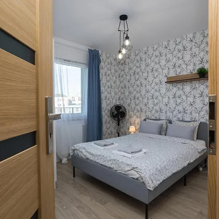 Komfort W Centrum Parking Appartamento