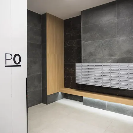 公寓 Komfort W Centrum Parking 弗罗茨瓦夫