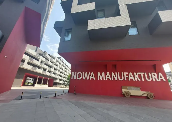 Komfort W Centrum Parking דירה