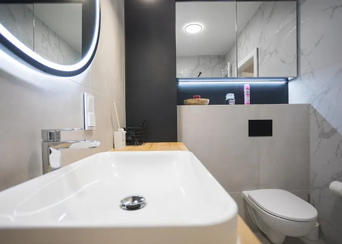 Komfort W Centrum Parking דירה